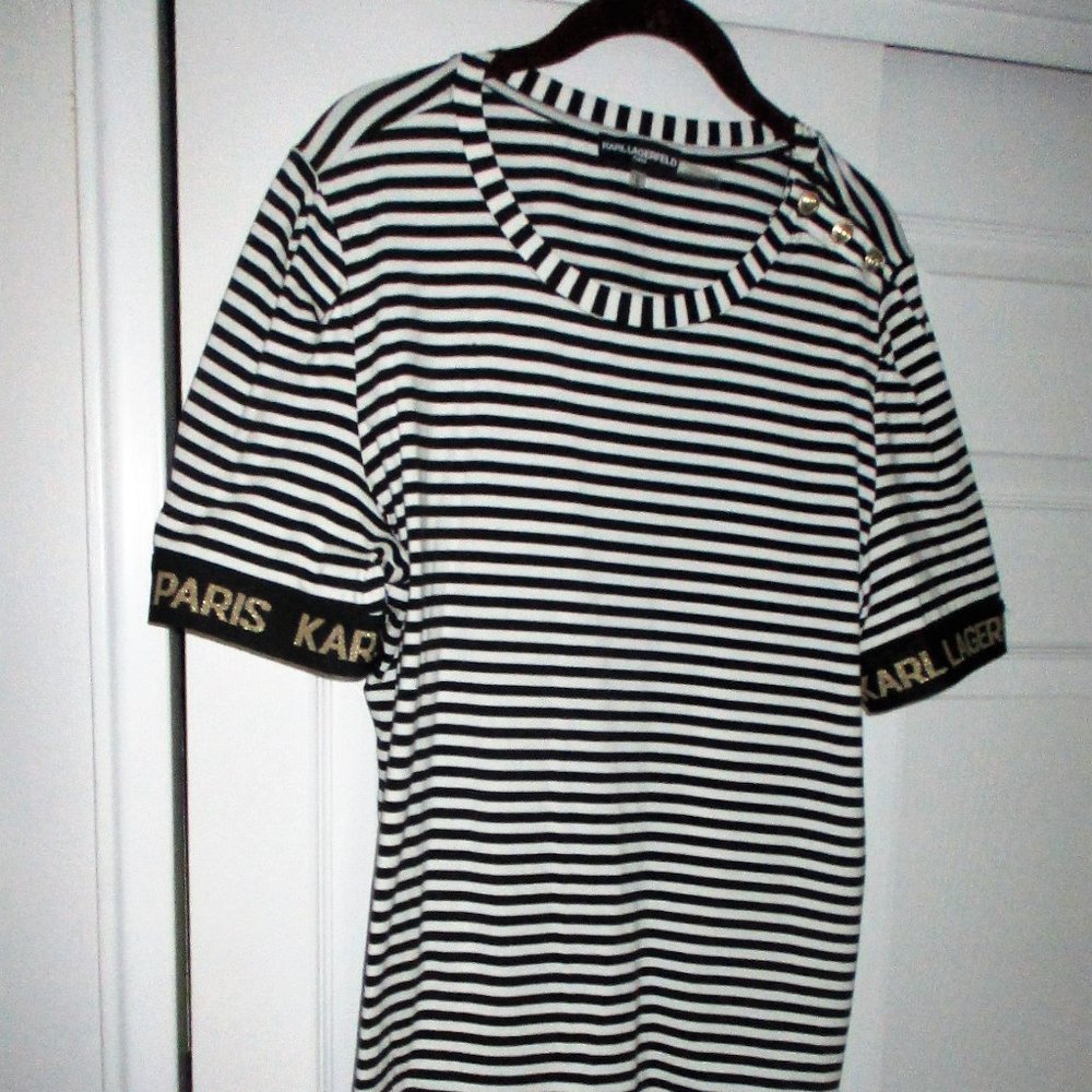 KARL LAGERFELD BLACK WHITE STRIPE TOP  SIZE LARGE